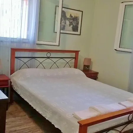 Villa Emilia Villa *